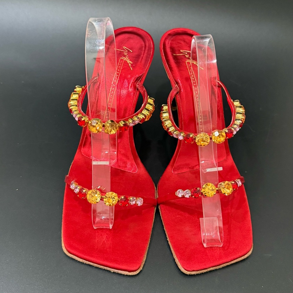 Giuseppe Zanotti Red Heels with Gold Accents - Picture 3 of 16
